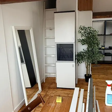 Dachgeschosswohnung Nahe Altstadt & Messe *