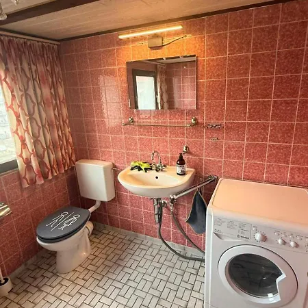 Dachgeschosswohnung Nahe Altstadt & Messe