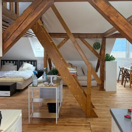 דירה Dachgeschosswohnung Nahe Altstadt & Messe