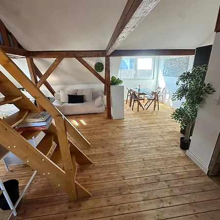 Dachgeschosswohnung Nahe Altstadt & Messe Nürnberg